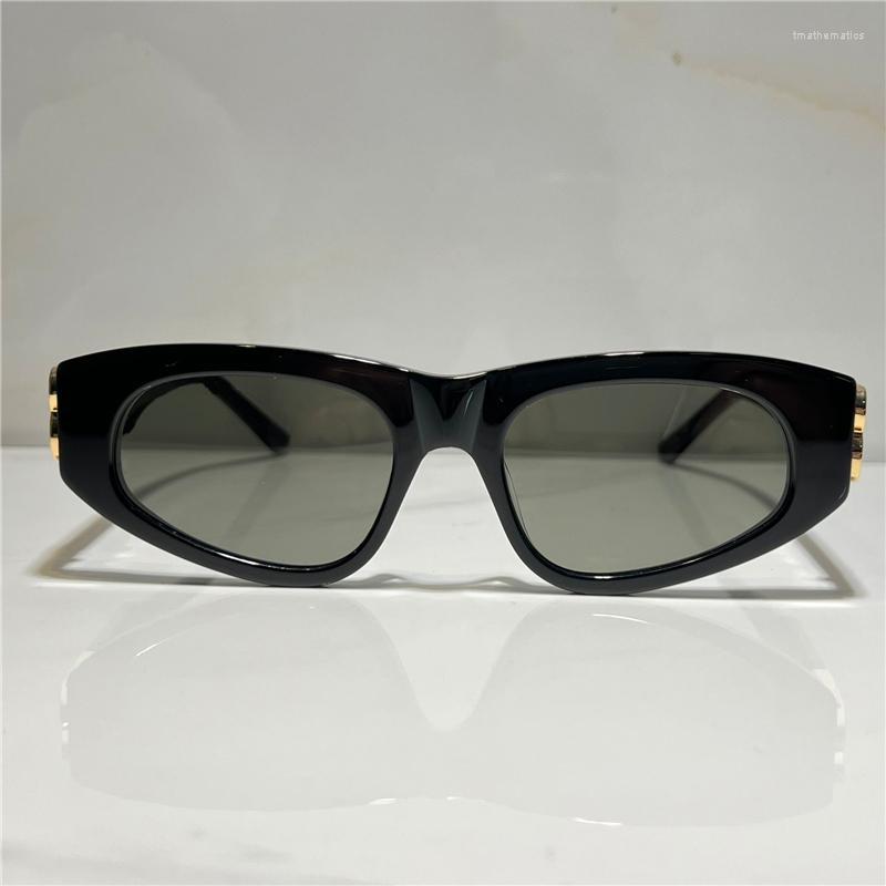 Sunglasses For Summer Unisex Style Anti-Ultraviolet Retro Plate Triangle Full Frame Designer Brand Eyeglasses Random BoxSunglassesSunglasses
Sunglasses For Summer Unisex Style Anti-Ultraviolet Retro Plate Triangle Full Frame Designer Brand Eyeglasses Random BoxSunglassesSunglasses