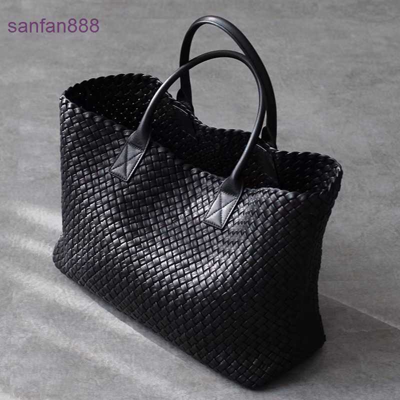 Bottegas Bag Venetas Jodie Hand held woven bag Women's 2022 new ins advanced texture tote Fashion versatile one shoulder cross body, White
Bottegas Bag Venetas Jodie Hand held woven bag Women's 2022 new ins advanced texture tote Fashion versatile one shoulder cross body, White