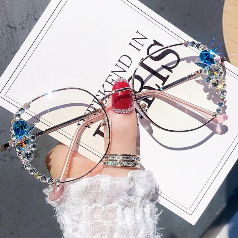 Sunglasses 1PC Rhinestones Decorative Glasses Anti-Blue Light Retro Oversized Frame Eyeglasses Computer Goggles Office Supplies
Sunglasses 1PC Rhinestones Decorative Glasses Anti-Blue Light Retro Oversized Frame Eyeglasses Computer Goggles Office Supplies