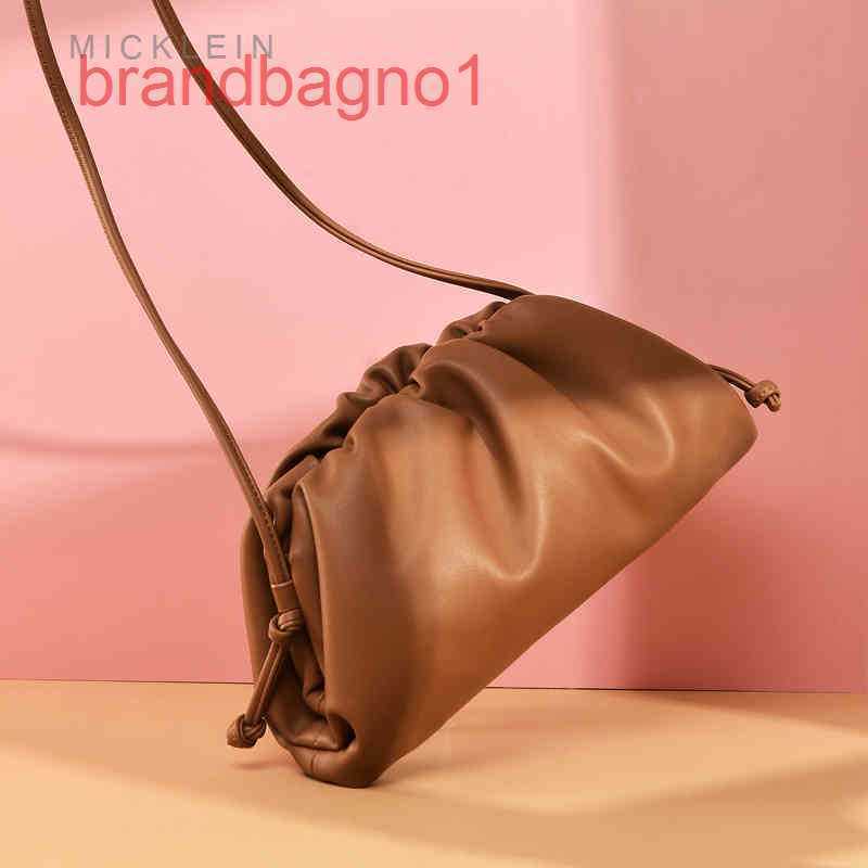 Bottegas Bags Venetas Designer Pouch Bag Luxury Women clutch Handbags nd Folded Dumpling Small Leather Women's 2022 KT79, Black large size
Bottegas Bags Venetas Designer Pouch Bag Luxury Women clutch Handbags nd Folded Dumpling Small Leather Women's 2022 KT79, Black large size