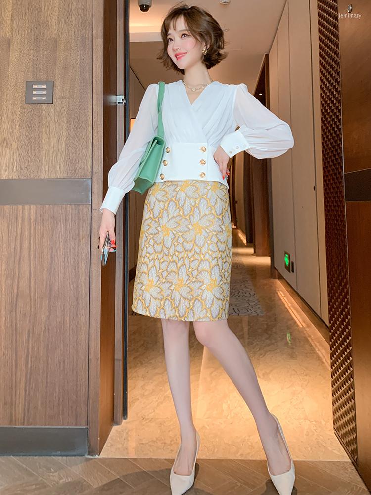Women' Tracksuits Fashion Artistic Embroidered High Waist Is Thin Elegant Temperament One Step Half Skirt Women' Clothing 2022 Early, Yellow
Women' Tracksuits Fashion Artistic Embroidered High Waist Is Thin Elegant Temperament One Step Half Skirt Women' Clothing 2022 Early, Yellow