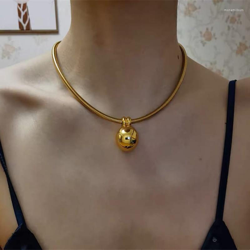 Choker 2022 Hiphop Twisted Chain Colliers Vintage Big Metal Ball For Women Punk Jewelry Gothic Female Collars
Choker 2022 Hiphop Twisted Chain Colliers Vintage Big Metal Ball For Women Punk Jewelry Gothic Female Collars