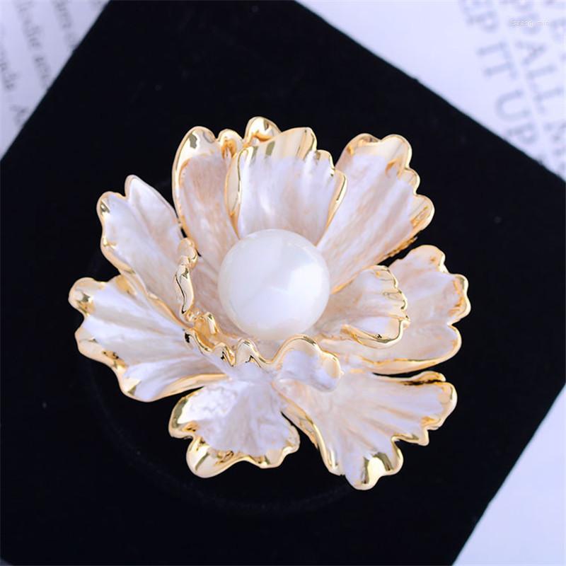 Brooches OKILY Beautiful Women Jewelry Enamel Peony Flowers Pin With Pearl Brooch Coat Accessories For Family Year 2022 Gift
Brooches OKILY Beautiful Women Jewelry Enamel Peony Flowers Pin With Pearl Brooch Coat Accessories For Family Year 2022 Gift