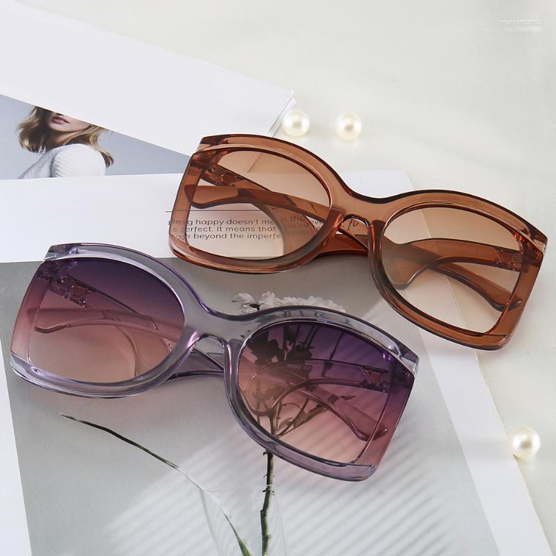 Sunglasses PAMASEN Wavy Temple UV400 Fashion Rivet Sun Glasses Female Eyewear Luxury For Women 2022 Goggle
Sunglasses PAMASEN Wavy Temple UV400 Fashion Rivet Sun Glasses Female Eyewear Luxury For Women 2022 Goggle