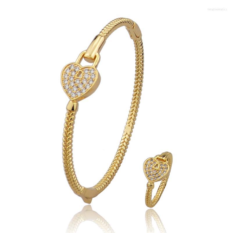 Necklace Earrings Set & Classic Fashion Love Shape Copper Zircon Bracelet And Ring Jewelry European Dubai Girl Gift B1337Earrings, Picture shown
Necklace Earrings Set & Classic Fashion Love Shape Copper Zircon Bracelet And Ring Jewelry European Dubai Girl Gift B1337Earrings, Picture shown