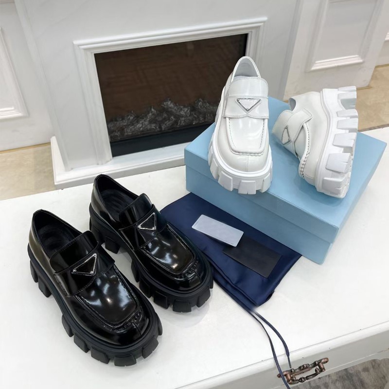 black platform gym Casual shoes women Travel leather lace-up Trainers sneaker 100% cowhide Letters Thick bottom woman designer shoe lady sneakers size 35-40-41 With box, Extra insole
black platform gym Casual shoes women Travel leather lace-up Trainers sneaker 100% cowhide Letters Thick bottom woman designer shoe lady sneakers size 35-40-41 With box, Extra insole