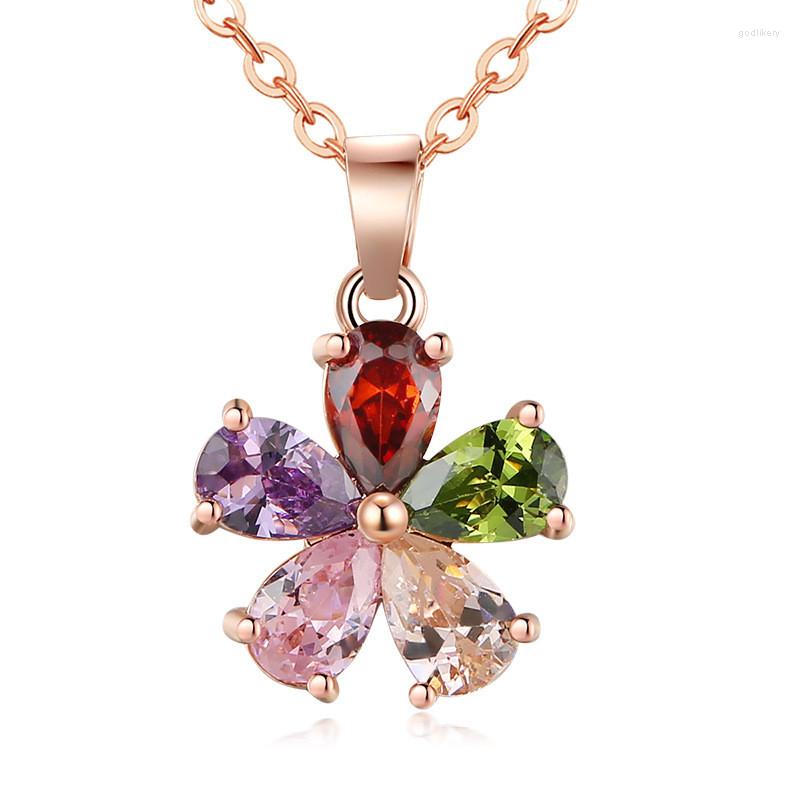 Choker ZSLBS 2022 Fashion Summer Charm Necklace For Women Flower Shaped Cubic Zircon Pendant Necklaces Clavicle Collar Moda
Choker ZSLBS 2022 Fashion Summer Charm Necklace For Women Flower Shaped Cubic Zircon Pendant Necklaces Clavicle Collar Moda