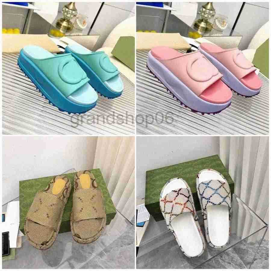 Designer Slippers Women Slide High Heels Flip Flops Sandals Sandal Platform Fashion Slide Flat Luxury Embroidered Rubber # Woman
Designer Slippers Women Slide High Heels Flip Flops Sandals Sandal Platform Fashion Slide Flat Luxury Embroidered Rubber # Woman