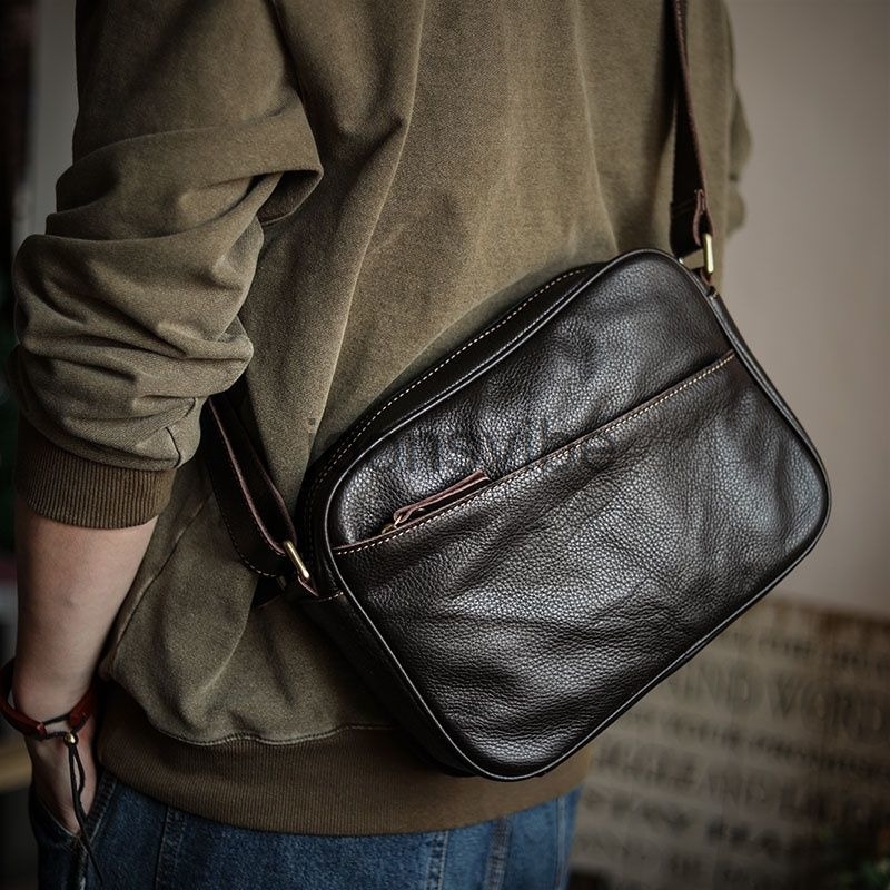 Evening bag Designer Shoulder Bags hand Crossbody Leather men's shoulder Horizontal top layer cowhide backpack casual small messenger lychee, Dark coffee
Evening bag Designer Shoulder Bags hand Crossbody Leather men's shoulder Horizontal top layer cowhide backpack casual small messenger lychee, Dark coffee