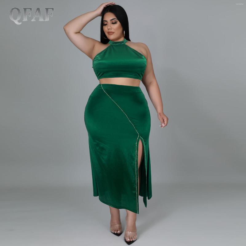 Tracksuits QFAF Plus Size Elegant Women High Side Split Waist Bodycon Midi Maxi Skirt Suit And Halter Crop Top 2022 Two 2piece Set, Green
Tracksuits QFAF Plus Size Elegant Women High Side Split Waist Bodycon Midi Maxi Skirt Suit And Halter Crop Top 2022 Two 2piece Set, Green
