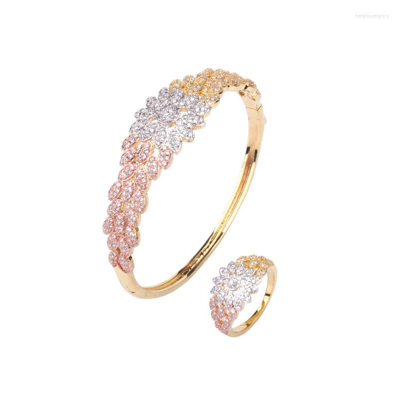 Bangle Tengci Luxury Fashion Classic Multicolor Bracelet Ring Copper Zircon Jewelry Dubai Bridal Wedding Gift B1098Bangle
Bangle Tengci Luxury Fashion Classic Multicolor Bracelet Ring Copper Zircon Jewelry Dubai Bridal Wedding Gift B1098Bangle