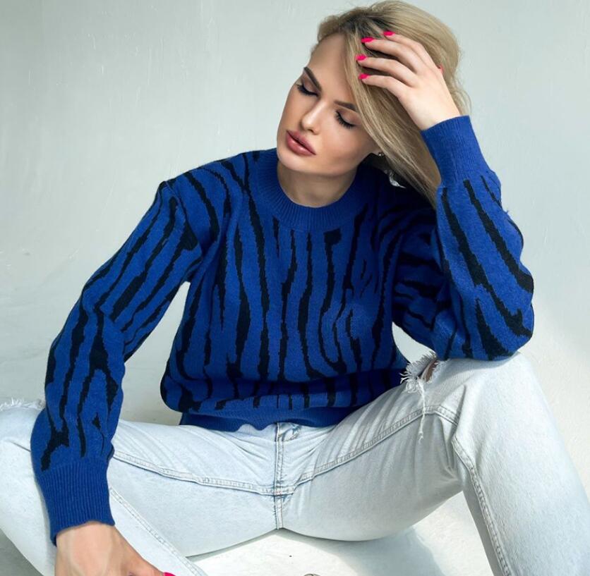 Women's sweaters Luxury Casual Knit Striped Round Neck Long Sleeve Female Pullover Top Simple All-match Lady Sweaters, 01
Women's sweaters Luxury Casual Knit Striped Round Neck Long Sleeve Female Pullover Top Simple All-match Lady Sweaters, 01