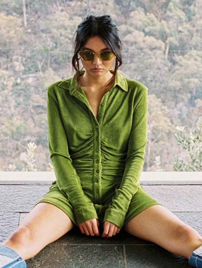 Casual Dresses Vintage Women' Black Long Sleeve Button Folds Turn-Down Collar Bodycon Velvet Solid Mini Dress Sexy Streetwear
Casual Dresses Vintage Women' Black Long Sleeve Button Folds Turn-Down Collar Bodycon Velvet Solid Mini Dress Sexy Streetwear