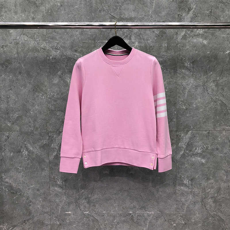 New Tb Thom Sweatshirt Autunm Winter Hoodies Clothing Fashin Brand Pink Classic Cotton Loopback 4-bar Yarn Dyed Crewneck Coats
New Tb Thom Sweatshirt Autunm Winter Hoodies Clothing Fashin Brand Pink Classic Cotton Loopback 4-bar Yarn Dyed Crewneck Coats