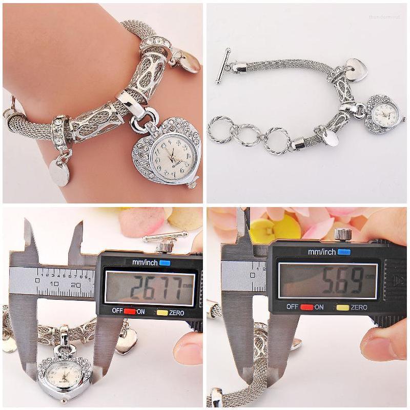 Wristwatches 2022 Relogio Watch For Women Wrist Exquisite Heart Shape Quartz Watches Alloy Bracelet Wristwatch Gift Tc21, Silver
Wristwatches 2022 Relogio Watch For Women Wrist Exquisite Heart Shape Quartz Watches Alloy Bracelet Wristwatch Gift Tc21, Silver