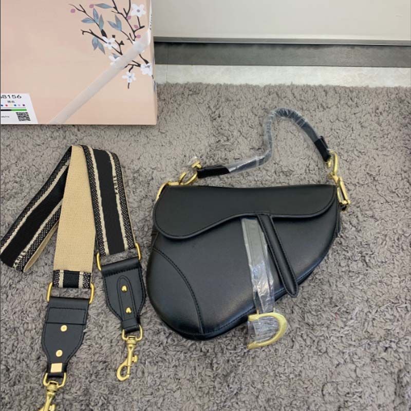 Women Messenger Bags Saddles bag with Strap femme luxe Round One Shoulder Crossbody Bag, White grid
Women Messenger Bags Saddles bag with Strap femme luxe Round One Shoulder Crossbody Bag, White grid