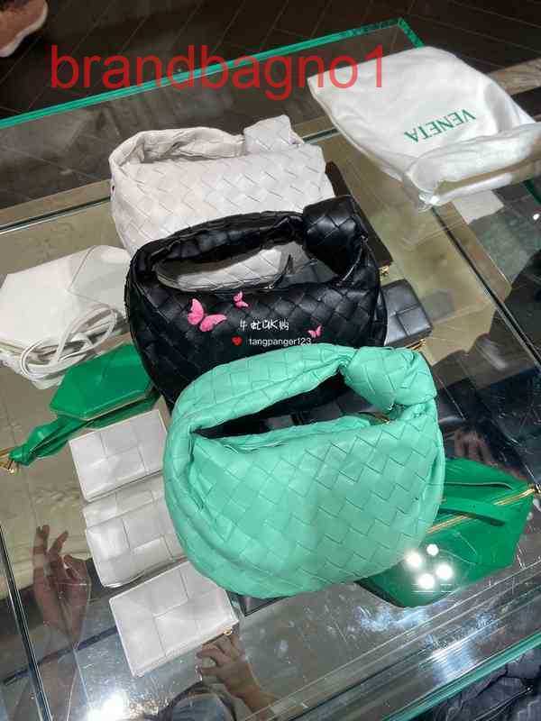 Venetas Designer Handbags Bottegas Buys Gadfly Uk Cloud Handbag at Jodie Counter by Direct Mail 2022 Designers Bag Crossbody with the logo, Light green
Venetas Designer Handbags Bottegas Buys Gadfly Uk Cloud Handbag at Jodie Counter by Direct Mail 2022 Designers Bag Crossbody with the logo, Light green