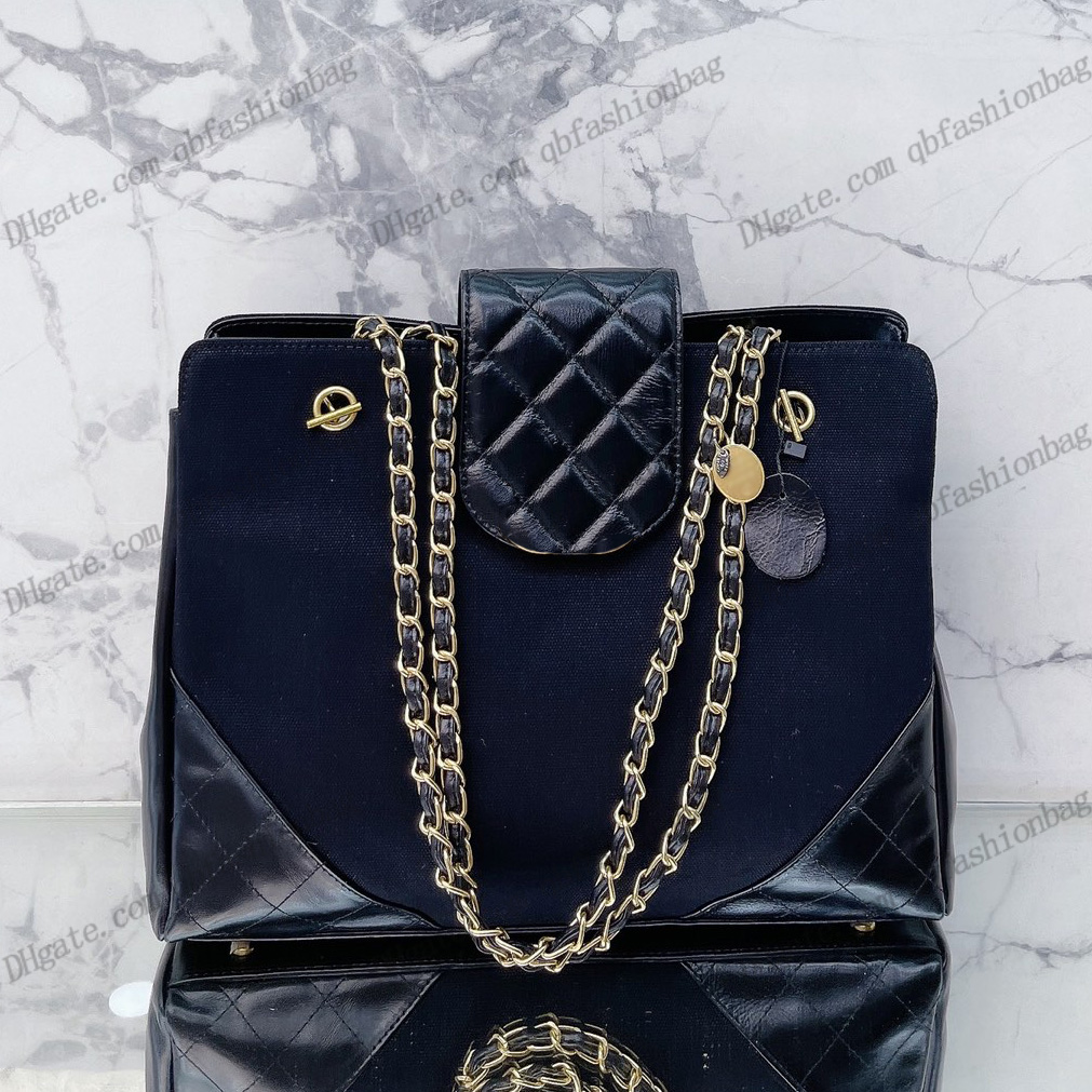 French Cowhide Denim Patchwork Tote Bags Black Classic Multi Pocket Metal Leather Woven Chain Quilted Crossbody Handbags Designer Fall Outdoor Large Purse 36x30CM
French Cowhide Denim Patchwork Tote Bags Black Classic Multi Pocket Metal Leather Woven Chain Quilted Crossbody Handbags Designer Fall Outdoor Large Purse 36x30CM