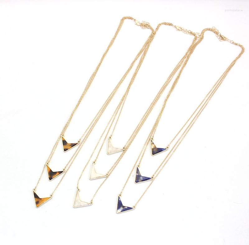 Choker 2022 Arrow V Shaped Multilayer Resin Geometric Pendant Simple Necklace For Women
Choker 2022 Arrow V Shaped Multilayer Resin Geometric Pendant Simple Necklace For Women