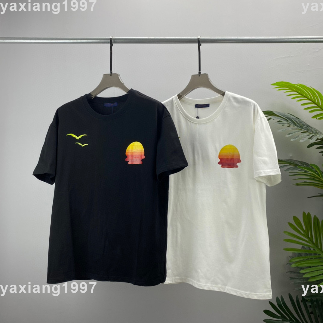 2022ss spring and summer new Sweatshirts high grade cotton printing shirt short pants sleeve round neck panel T-Shirt Size s-m--xl-xxl-xxxl Color black white 28-212
2022ss spring and summer new Sweatshirts high grade cotton printing shirt short pants sleeve round neck panel T-Shirt Size s-m--xl-xxl-xxxl Color black white 28-212