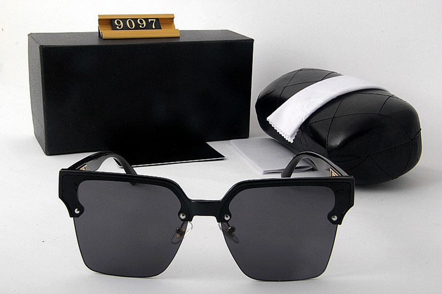 Woman Sunglasses Fashion Small Rectangle Logo Women Men 2022 Brand Design Ladies Skinny Outdoor Shopping Shade Retro 9097
Woman Sunglasses Fashion Small Rectangle Logo Women Men 2022 Brand Design Ladies Skinny Outdoor Shopping Shade Retro 9097