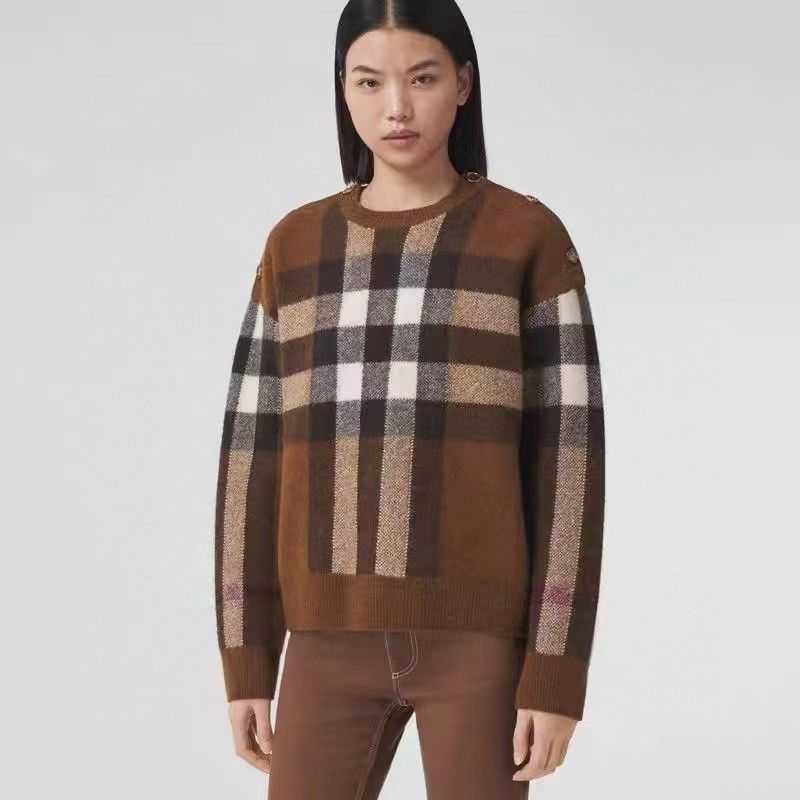 22ss Burb designer sweater women knitted coat tb Plaid wool sweater womens pullover hoodie winter sweatshirt, Coffee
22ss Burb designer sweater women knitted coat tb Plaid wool sweater womens pullover hoodie winter sweatshirt, Coffee