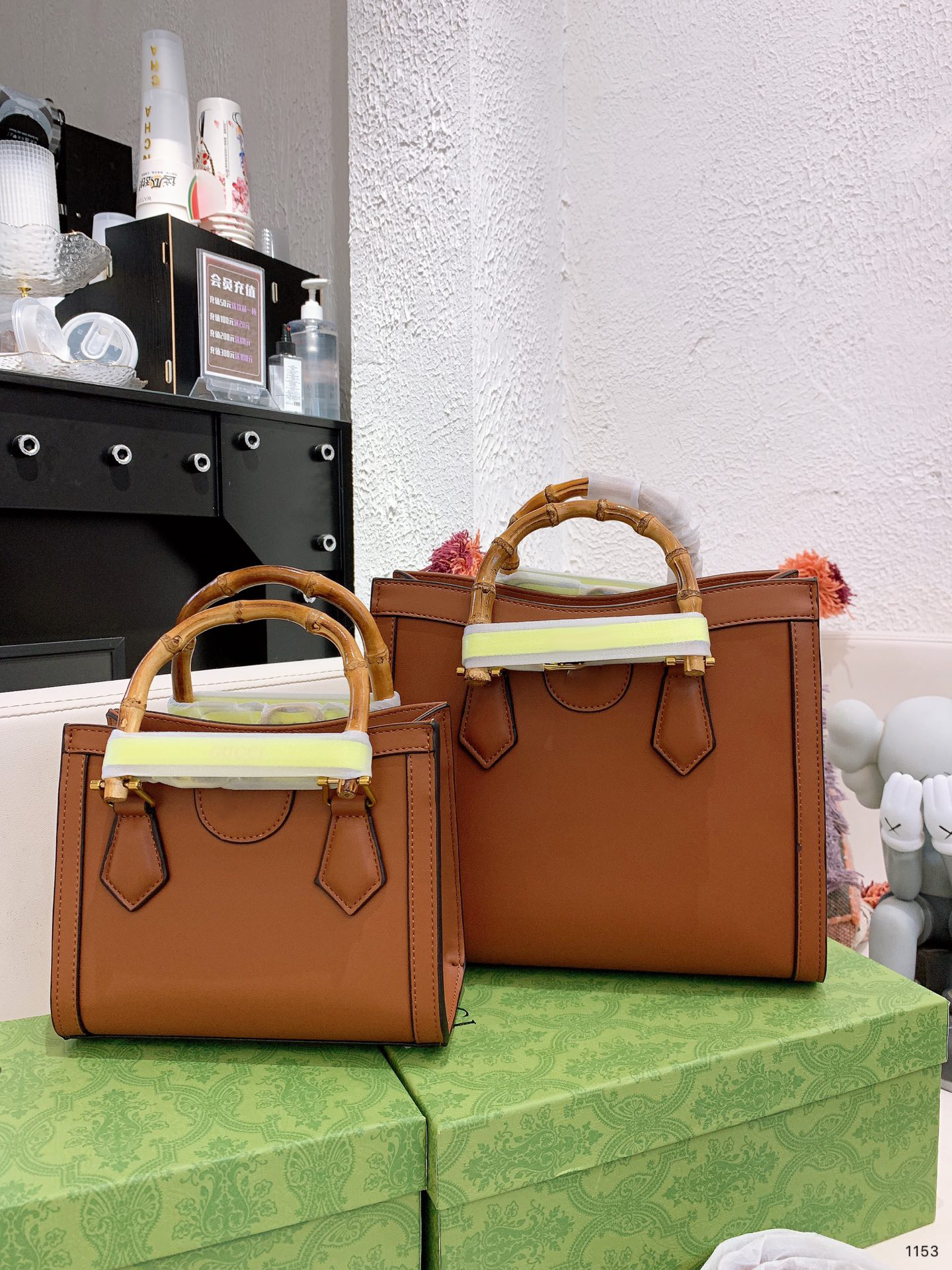 Shoulder bag Luxury tote purse Brand handbag message bags cluth classic Genuine Leather Crossbody Original 5A Diana Totes 27CM Wallet 20CM Cattlehide, Box
Shoulder bag Luxury tote purse Brand handbag message bags cluth classic Genuine Leather Crossbody Original 5A Diana Totes 27CM Wallet 20CM Cattlehide, Box