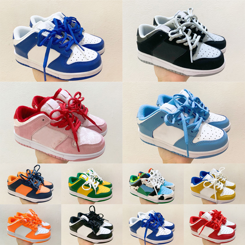 shoes kids sb Dead Bears low Designer Boys Girls Sneakers Pink Blue Bear Toddler Skateboard kid shoe boy children sneaker Size 24-35 designer, With box
shoes kids sb Dead Bears low Designer Boys Girls Sneakers Pink Blue Bear Toddler Skateboard kid shoe boy children sneaker Size 24-35 designer, With box