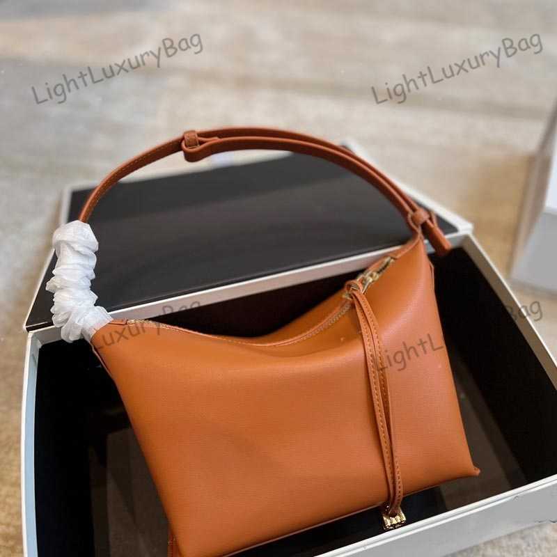Simple Shoulder Bag Designer soft Leather Wallet fashion High capacity handbag wild For Women Classic Famous Brand Shopping Purses 220208, Red
Simple Shoulder Bag Designer soft Leather Wallet fashion High capacity handbag wild For Women Classic Famous Brand Shopping Purses 220208, Red