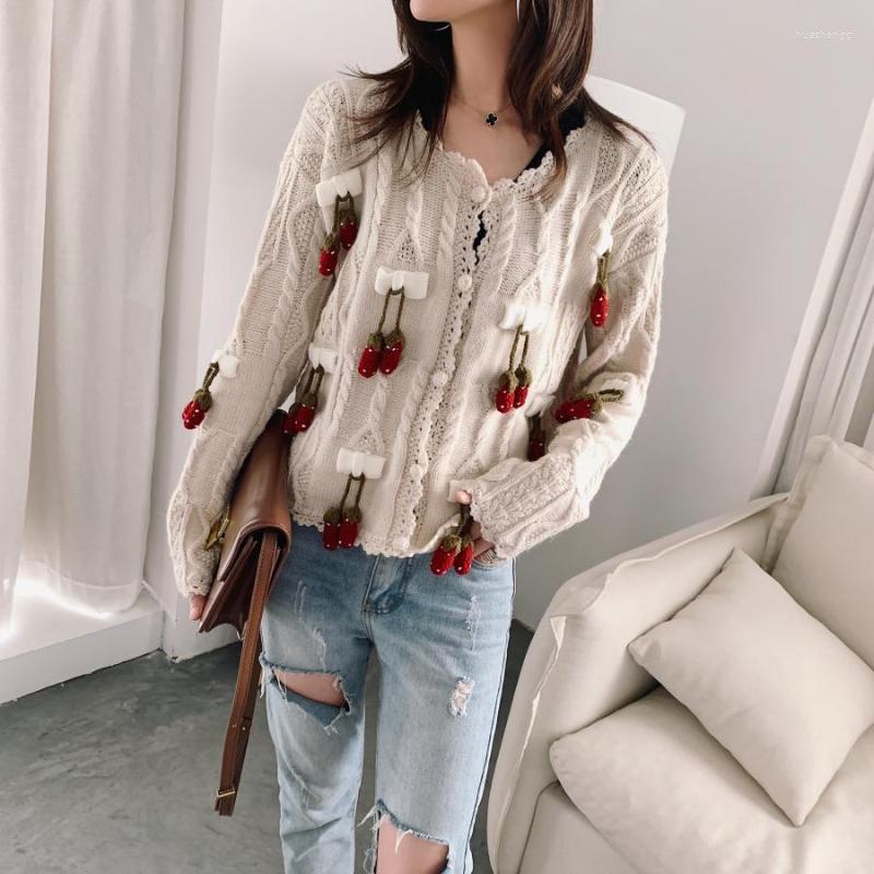 

Women' Knits Autumn Women' Three-dimensional Strawberry Handmade Crochet Flower Stitching Loose Long-sleeved Knit Cardigan Sweater, Beige