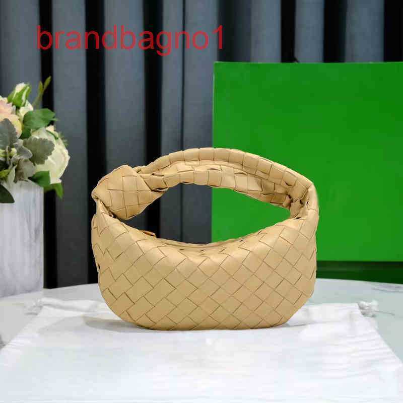 Designer Handbags Bottegav Venetas Round Bottom Jodie Woven Women's Bag Napa Sheepskin Knotted Under Designers Bag Crossbody with the logo, New round bottom wild duck green
Designer Handbags Bottegav Venetas Round Bottom Jodie Woven Women's Bag Napa Sheepskin Knotted Under Designers Bag Crossbody with the logo, New round bottom wild duck green
