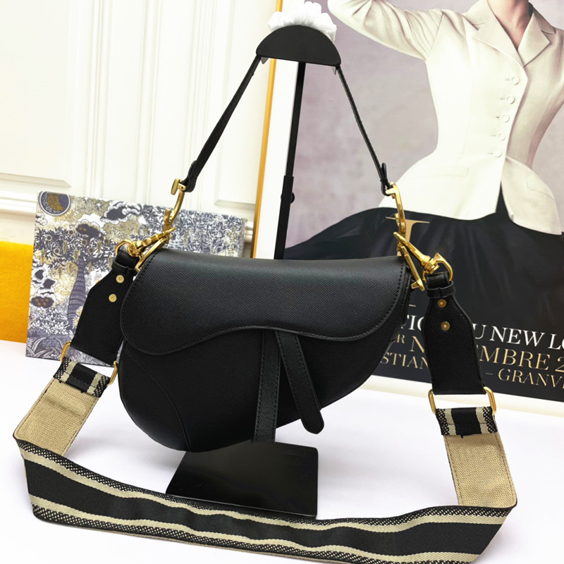 Luxury saddles tote bag gold embroidery men wallet pochette women's classic Designer bag crossBody Genuine Leather Shoulder bags Purse handbags hobo clutch Handbag, Carton
Luxury saddles tote bag gold embroidery men wallet pochette women's classic Designer bag crossBody Genuine Leather Shoulder bags Purse handbags hobo clutch Handbag, Carton