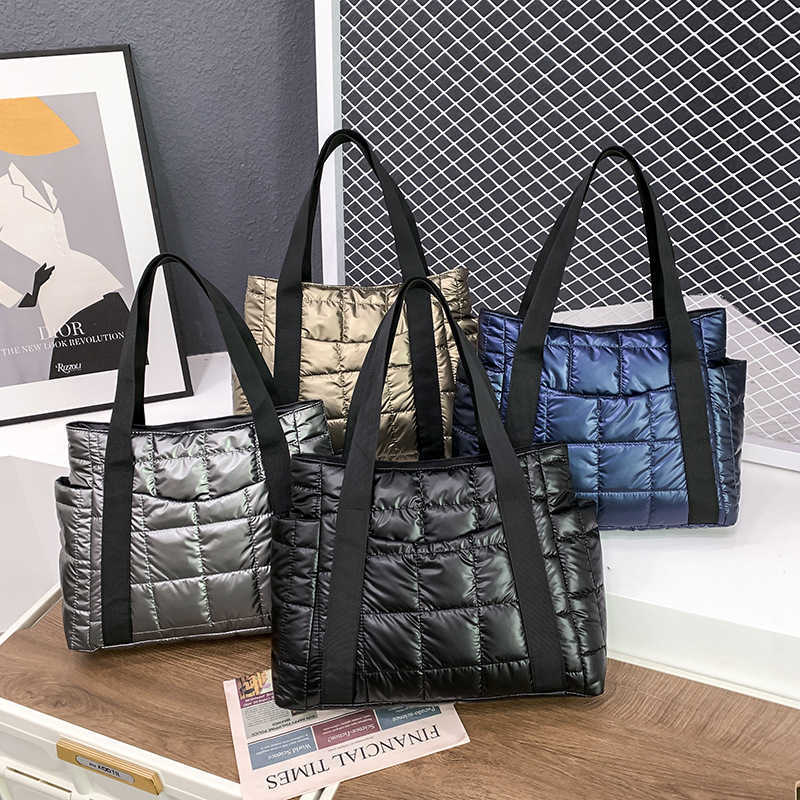 Down cotton tote bags designer large capacity handbag women's warm shoulder bag commuting in autumn and winter 2022, Blue
Down cotton tote bags designer large capacity handbag women's warm shoulder bag commuting in autumn and winter 2022, Blue