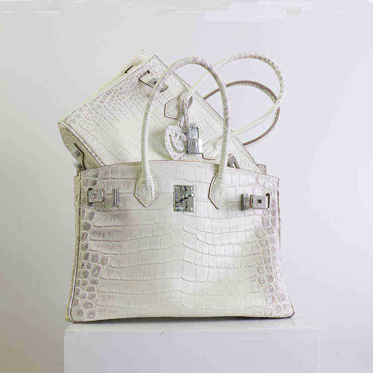 Herme birkins bag himalayan Luxury Designer totes 2022 new Baotou leather crocodile pattern hand-held Single Shoulder Messenger Bag Himalayan diamond bag, White
Herme birkins bag himalayan Luxury Designer totes 2022 new Baotou leather crocodile pattern hand-held Single Shoulder Messenger Bag Himalayan diamond bag, White