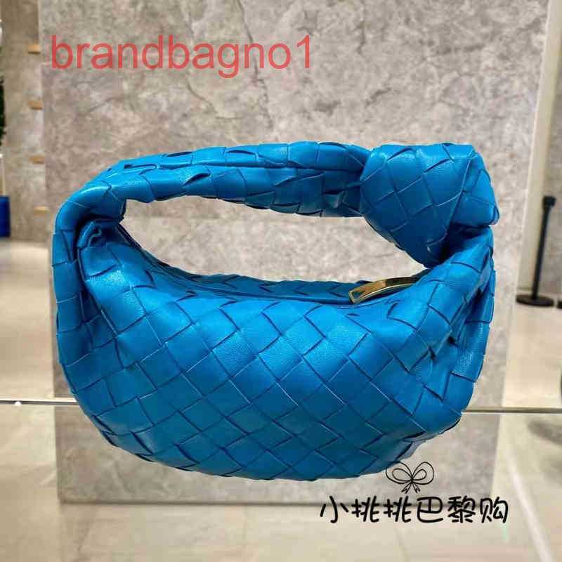 Designer Handbags Bottegav Venetas Classic Woven Jodie Mini Cloud Armpit Bag Pillow Handbag KAWT Z5F Designers Bag Crossbody with the logo, Blue
Designer Handbags Bottegav Venetas Classic Woven Jodie Mini Cloud Armpit Bag Pillow Handbag KAWT Z5F Designers Bag Crossbody with the logo, Blue