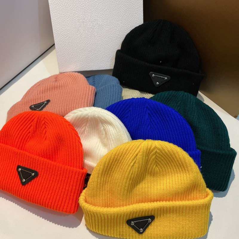 2022 Designers Fur Beanies Soft Skull Caps Warm Fluffy Bright Silk Winter Hat for Women Knitted Hat Skullies Beanie P123, Yellow
2022 Designers Fur Beanies Soft Skull Caps Warm Fluffy Bright Silk Winter Hat for Women Knitted Hat Skullies Beanie P123, Yellow