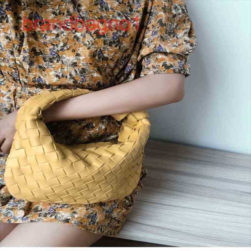 Handbags Venetas Designer Bottegas Cloud Portable Women's Soft Leather Wrinkled Dumpling Woven Fashi Designers Bag Crossbody with the logo
Handbags Venetas Designer Bottegas Cloud Portable Women's Soft Leather Wrinkled Dumpling Woven Fashi Designers Bag Crossbody with the logo