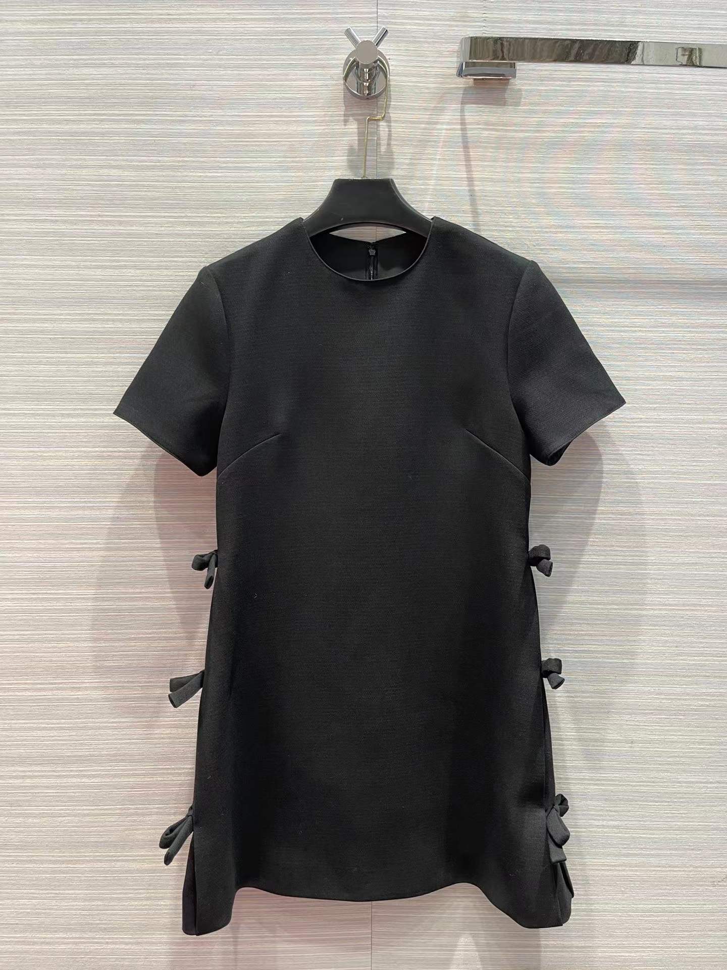 Milan Runway dresses 2022 Autumn Short Sleeve Panelled Women' Designer Sundress Brand Same Style Dress 1005-25, Picture color
Milan Runway dresses 2022 Autumn Short Sleeve Panelled Women' Designer Sundress Brand Same Style Dress 1005-25, Picture color