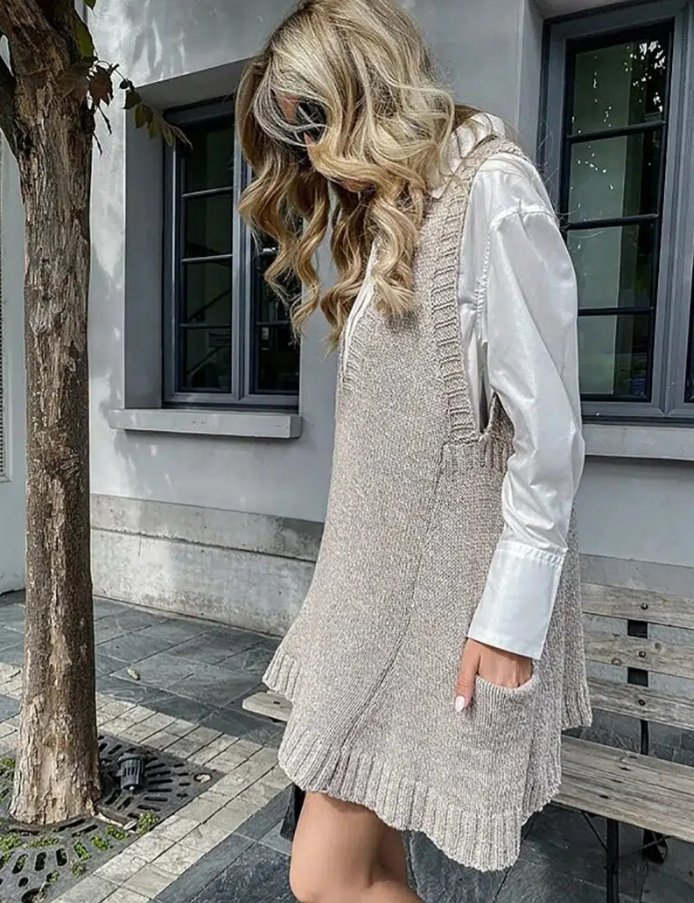 Women's Sweater Casual Sleeveless V-Neck Loose Solid Oversized Sweater Vest / tees, Apricot
Women's Sweater Casual Sleeveless V-Neck Loose Solid Oversized Sweater Vest / tees, Apricot