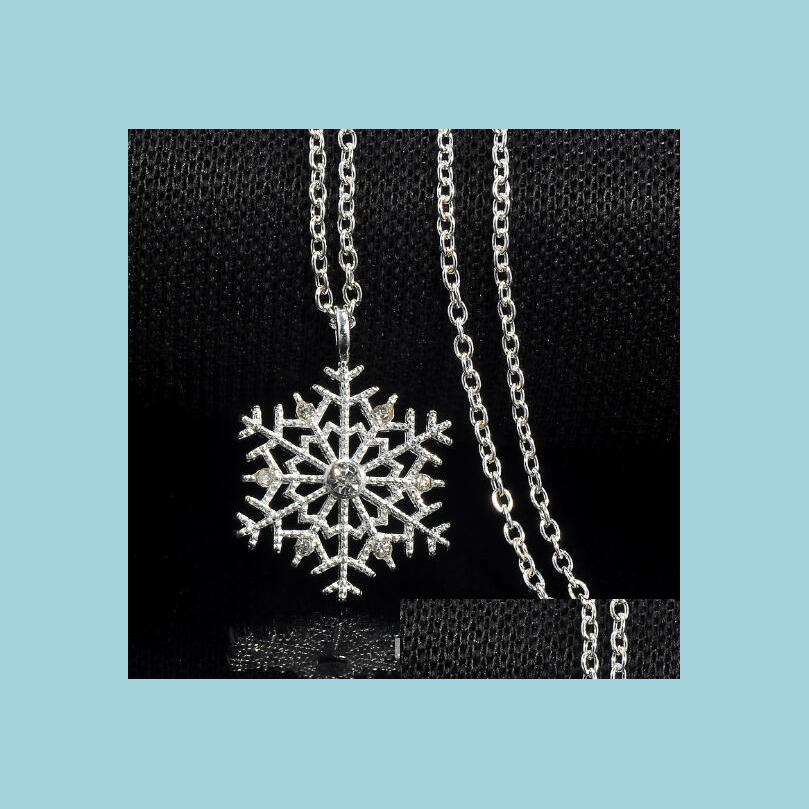 Pendant Necklaces Fashion Crystal Zircon Snowflake Flower Pendant Necklace For Women Luxury Sweater Necklaces Nice Party Jew Yydhhome Dh3N9
Pendant Necklaces Fashion Crystal Zircon Snowflake Flower Pendant Necklace For Women Luxury Sweater Necklaces Nice Party Jew Yydhhome Dh3N9