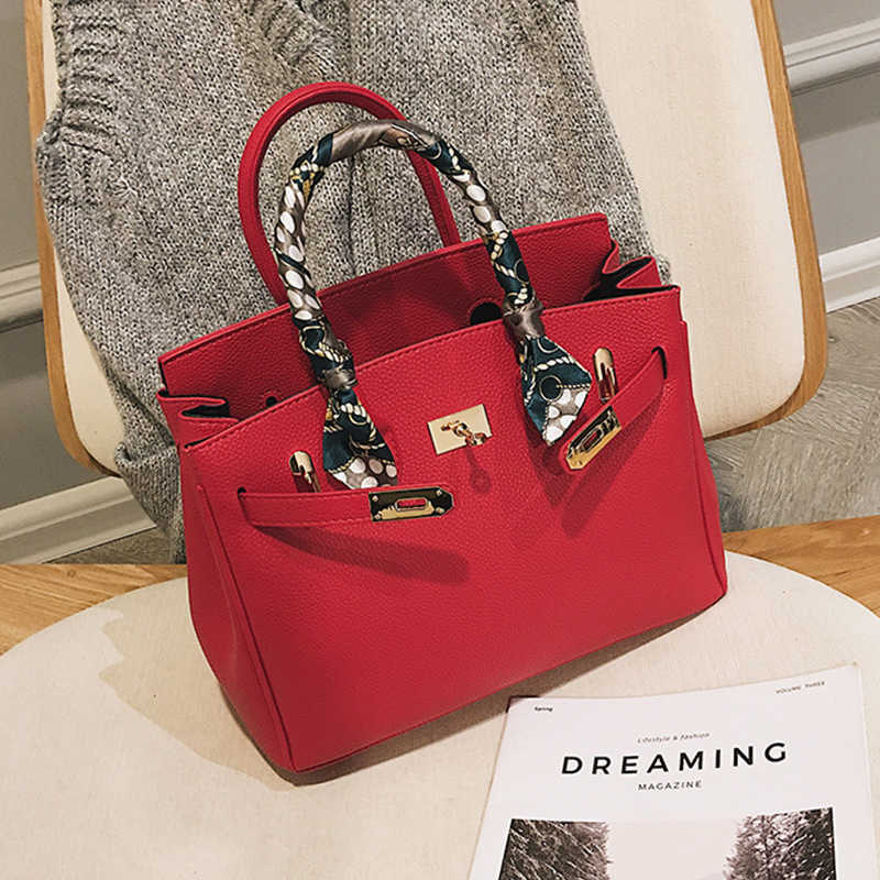 Fashion Handbag Birkins Ladies Bag Herme Wedding Bride Women 2022 new fashion grand wedding red hand with large capacity
Fashion Handbag Birkins Ladies Bag Herme Wedding Bride Women 2022 new fashion grand wedding red hand with large capacity
