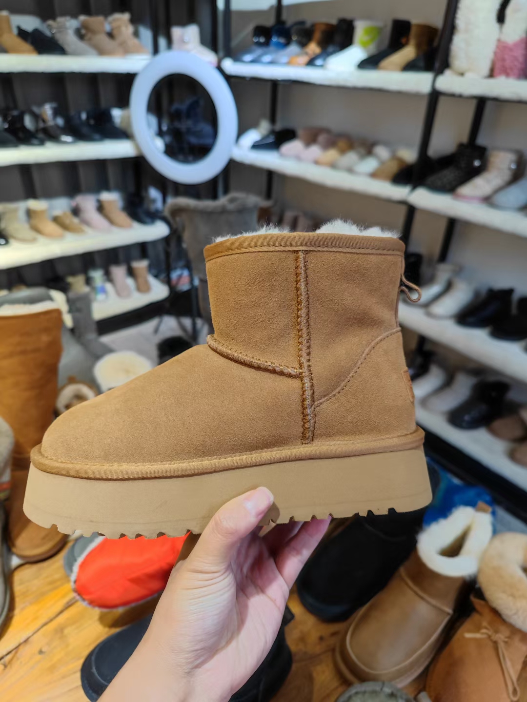 Women Classic Mini Platform Boot Matte Fur Snow Boots Comfort Winter Designer Ankle Booties Size 35-40, Customize
Women Classic Mini Platform Boot Matte Fur Snow Boots Comfort Winter Designer Ankle Booties Size 35-40, Customize