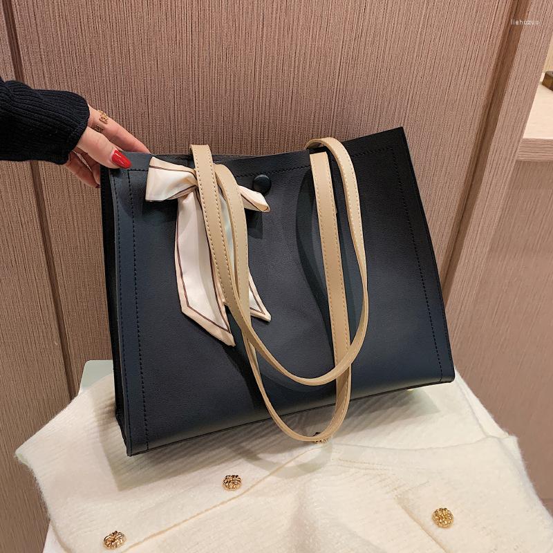Evening Bags CGCBAG 2022 Simple Shoulder Bag Women Fashion Luxury Designe Solid Handbag High Quality PU Leather Crossbody Female Tote, Black
Evening Bags CGCBAG 2022 Simple Shoulder Bag Women Fashion Luxury Designe Solid Handbag High Quality PU Leather Crossbody Female Tote, Black