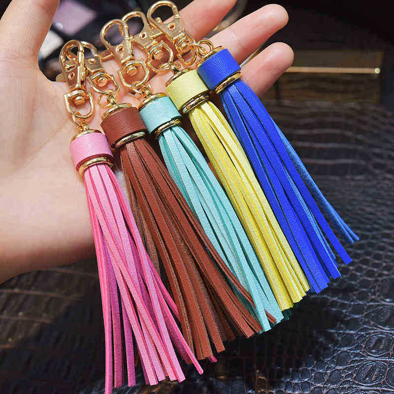 Keychains Woan Pu tassel pendant imitation super slender luggage accessories key chain leather
Keychains Woan Pu tassel pendant imitation super slender luggage accessories key chain leather