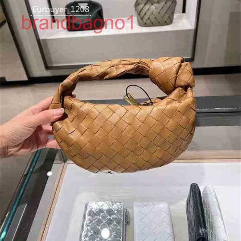 Luxury Bottegas Designer Baodiejia Venetas Handbags Mini Jodie the Woven Cloud Bag Shoulder Crossbod Designers Bag Crossbody with the logo, Almond mini
Luxury Bottegas Designer Baodiejia Venetas Handbags Mini Jodie the Woven Cloud Bag Shoulder Crossbod Designers Bag Crossbody with the logo, Almond mini
