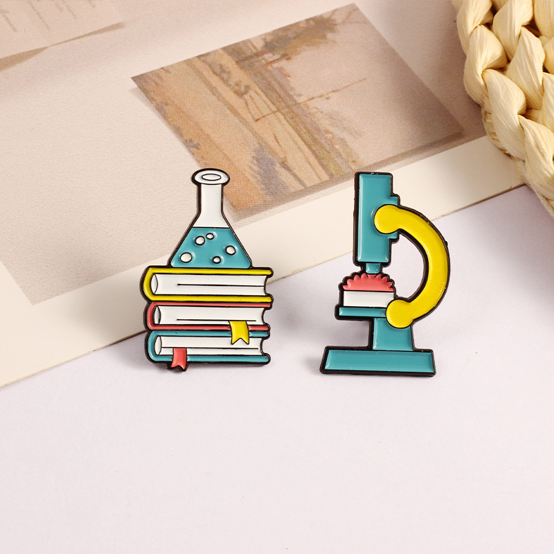 Microscope Alloy Brooches for Student Creative Chemistry Lab Bottle Books Badge Accessories Lapel Pins
Microscope Alloy Brooches for Student Creative Chemistry Lab Bottle Books Badge Accessories Lapel Pins