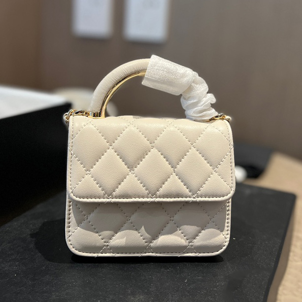 Womens Classic Mini Flap Vanity Coin Bags Top Metal Handle Quilted Tote Purse Gold Hardware Chain Crossbody Designer Black White Grey Multiple Holder Handbag 12x10C, Box
Womens Classic Mini Flap Vanity Coin Bags Top Metal Handle Quilted Tote Purse Gold Hardware Chain Crossbody Designer Black White Grey Multiple Holder Handbag 12x10C, Box