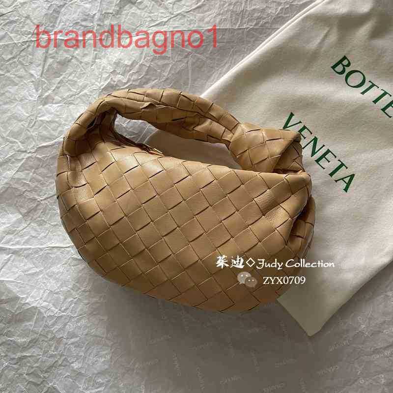 Designer Handbags Bottegav Venetas Baodiejia Mini Jodie Woven Knotted Sheepskin Handbag Shoulder Bag Designers Bag Crossbody with the logo, Parrot green
Designer Handbags Bottegav Venetas Baodiejia Mini Jodie Woven Knotted Sheepskin Handbag Shoulder Bag Designers Bag Crossbody with the logo, Parrot green