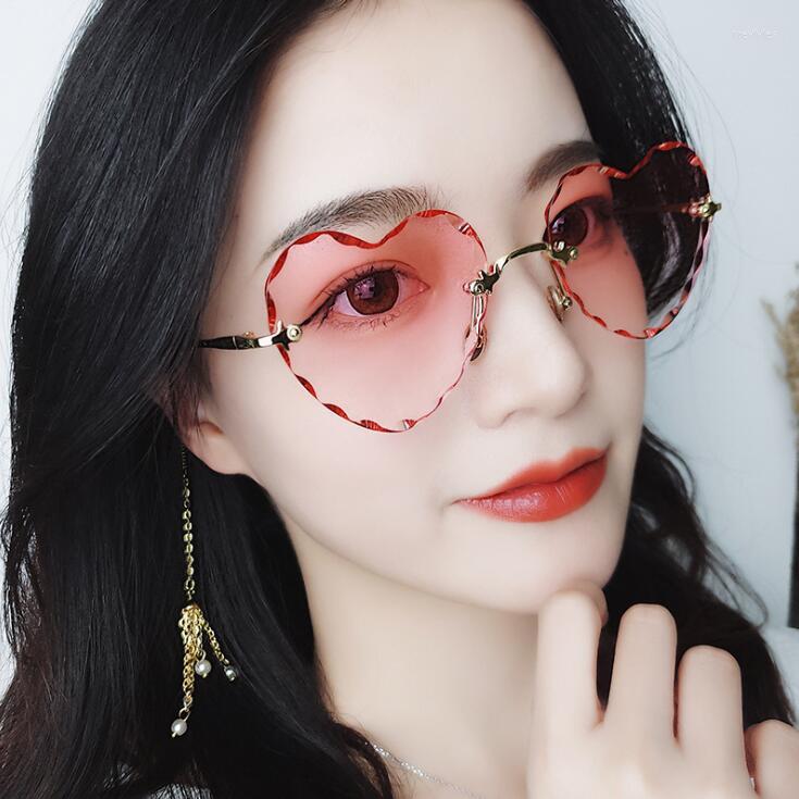 Sunglasses Retro Rimless Women Brand Designer Sun Glasses For Alloy Heart Shaped Female Shade Eyewear UV400
Sunglasses Retro Rimless Women Brand Designer Sun Glasses For Alloy Heart Shaped Female Shade Eyewear UV400