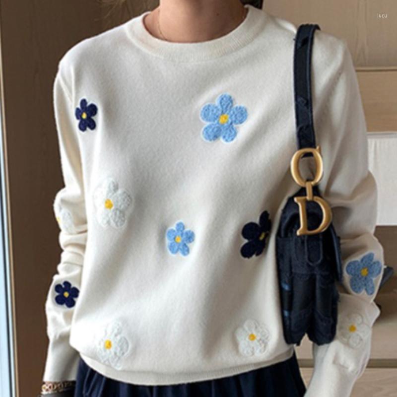 Women' Sweaters Floral Emobroidery Pullover Sweater Women Elegant Tops Fashion Knitted Winter Clothing Sueter Mujer Invierno 2022, Black
Women' Sweaters Floral Emobroidery Pullover Sweater Women Elegant Tops Fashion Knitted Winter Clothing Sueter Mujer Invierno 2022, Black